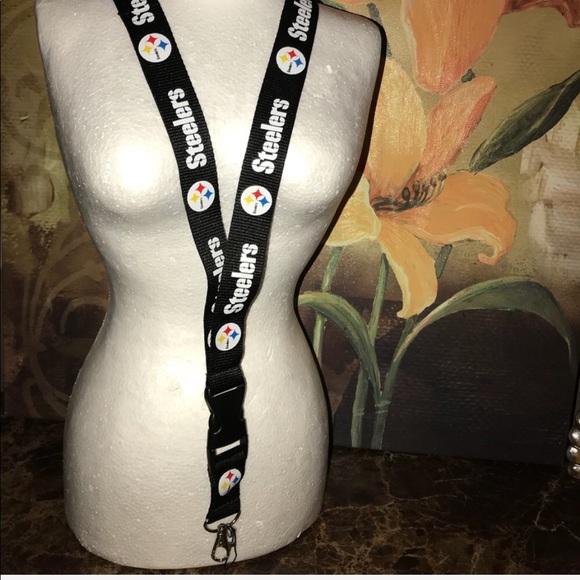 TWO (2) Pittsburgh Steelers Lanyards/Keychains - Picture 8 of 8